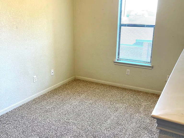 Loft/Office or Flex Room