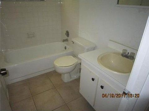 5th image of 4534 Barclay Cres