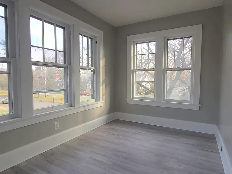 Bonus Room/Sunroom