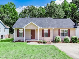 6463 Applewhite Rd, Fayetteville, NC 28304