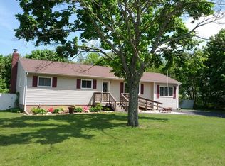 9 George Ave, Shoreham, NY 11786