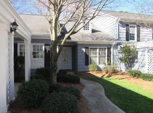 1208 Kent Place Ln, Winston Salem, NC 27104