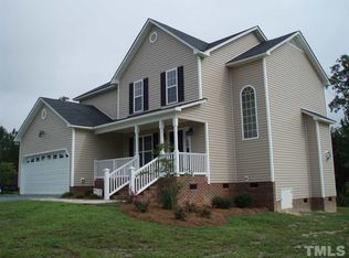 490 Blaze Ridge Dr, Smithfield, NC 27577