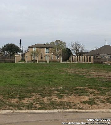 2nd image of 770 Utopia Blvd