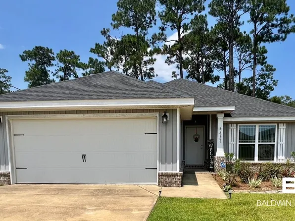 3129 Pinewood Cir, Lillian, AL 36549