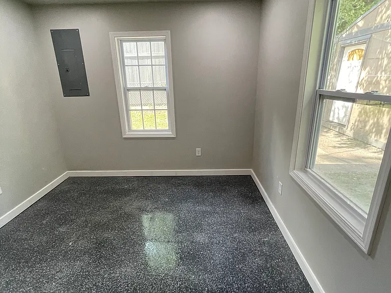 1526 Wedgewood Dr — Photo 9