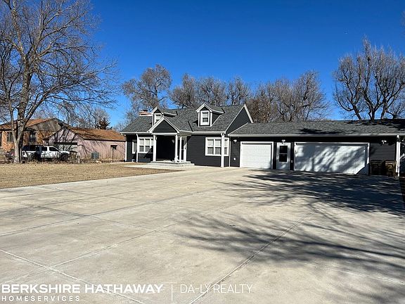 2nd image of 2203 Pioneer Blvd