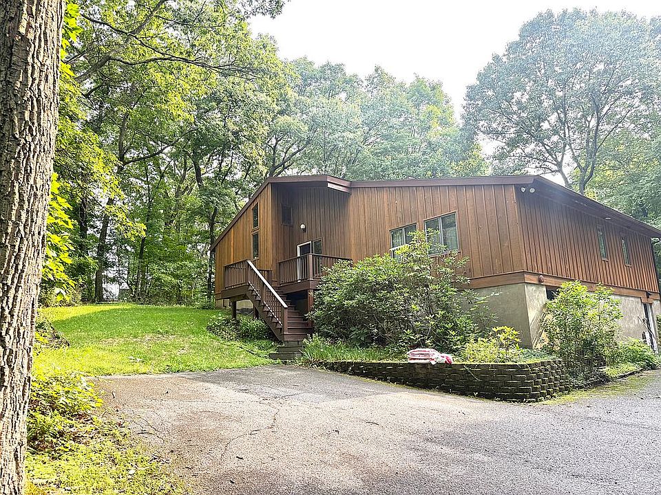 1st image of 90 Highland Ave