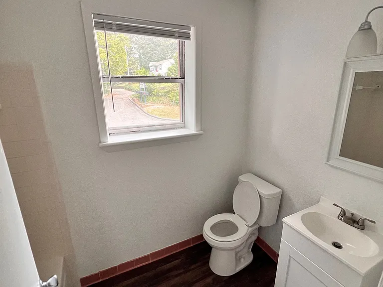 22 Ontario St #1 — Photo 4