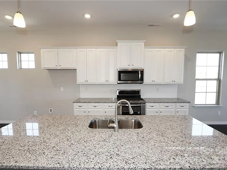 1116 Doveridge St — Photo 8