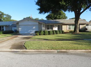 2440 Summerlin Dr, Clearwater, FL 33764