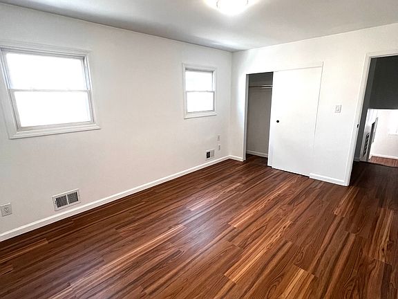 2nd image of 765 Stafford Ave #1