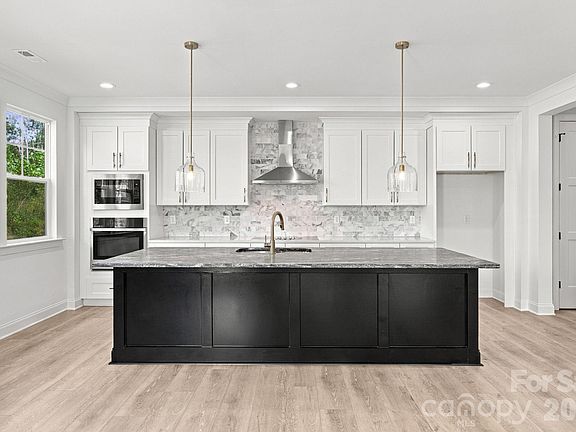 3rd image of 3186 Timber Run Ln