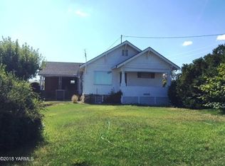 1210 Hatton Rd, Tieton, WA 98947