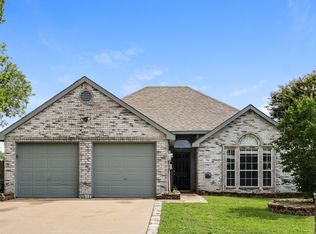 706 Valleycreek Rd, Mesquite, TX 75181