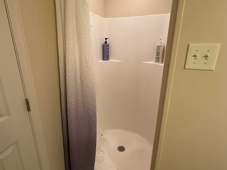 102 Huntington Ridge Rd — Photo 14