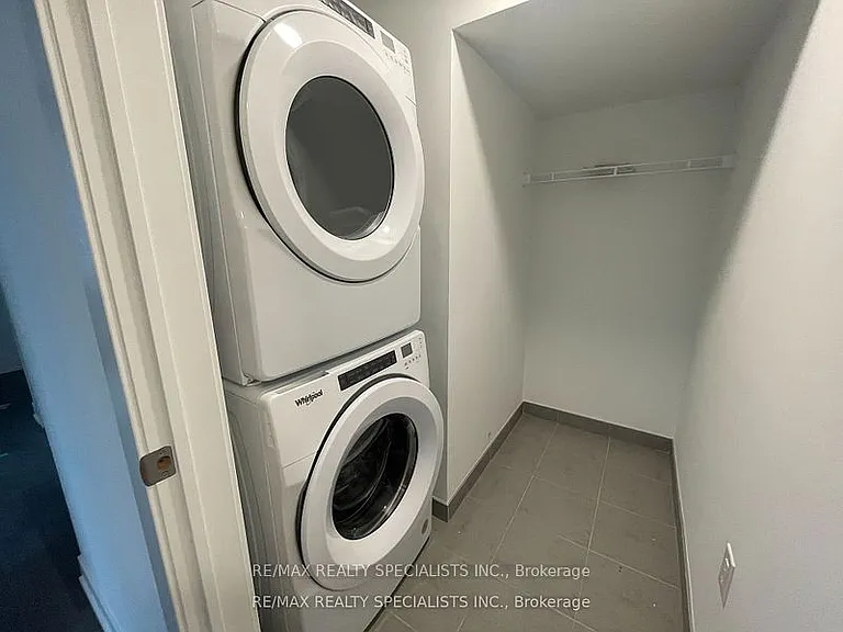 1095 Douglas McCurdy Cmn #157 — Photo 11