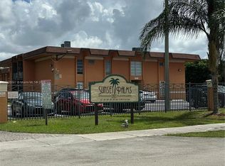 9487 SW 76th St APT M8, Miami, FL 33173