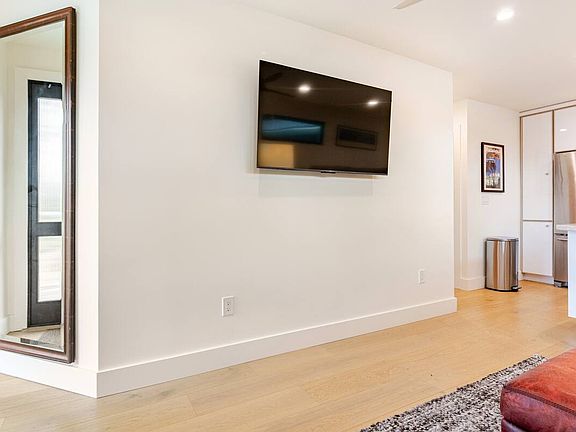 60" TV, ready for your streaming services