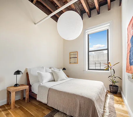 Sold by Compass | media 20