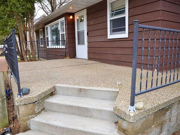 3rd image of 705 Woodland Ave