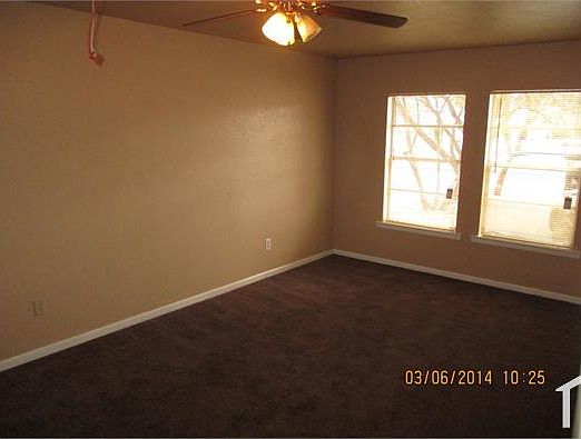 2nd image of 425 Marilu St