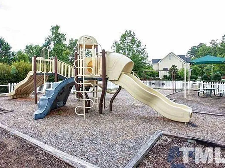 108 Linden Park Ln — Photo 20