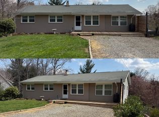 (Undisclosed Address), Candler, NC 28715