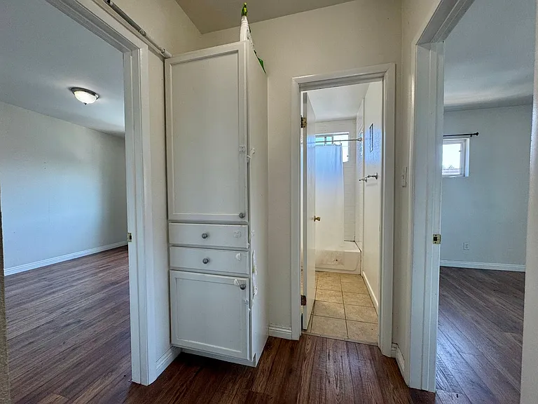 540 N Madison Ave #4 — Photo 3