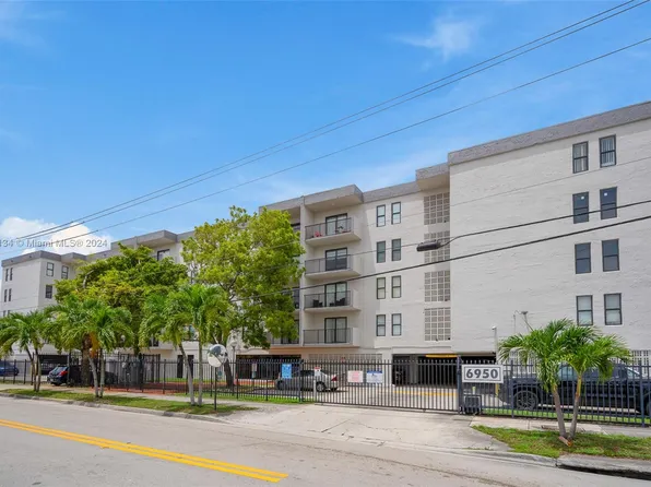 6950 W 6th Ave APT 210, Hialeah, FL 33014