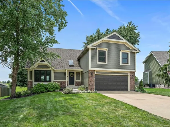 11737 S Penrose St, Olathe, KS 66061