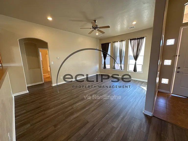 2508 Pierce Ave — Photo 8