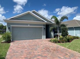 320 Sandcrest Cir, Sebastian, FL 32958