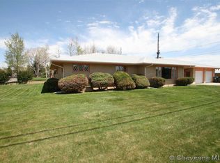 2208 Leeds Pl, Cheyenne, WY 82001