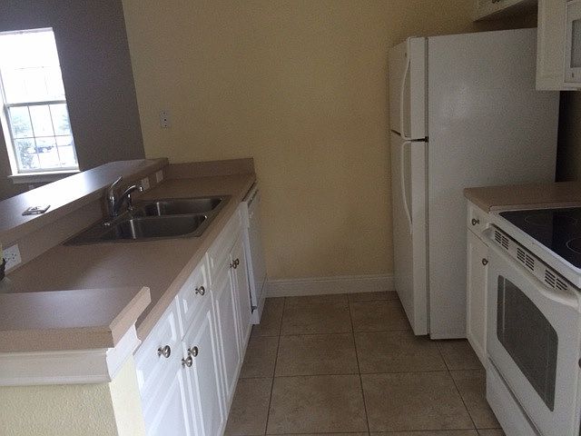 2nd image of 1510 Lake Baldwin Ln APT C
