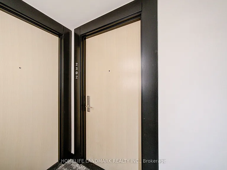 395 Bloor St E #2302 — Photo 32