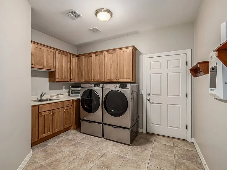 4477 E Stanford Ave — Photo 63