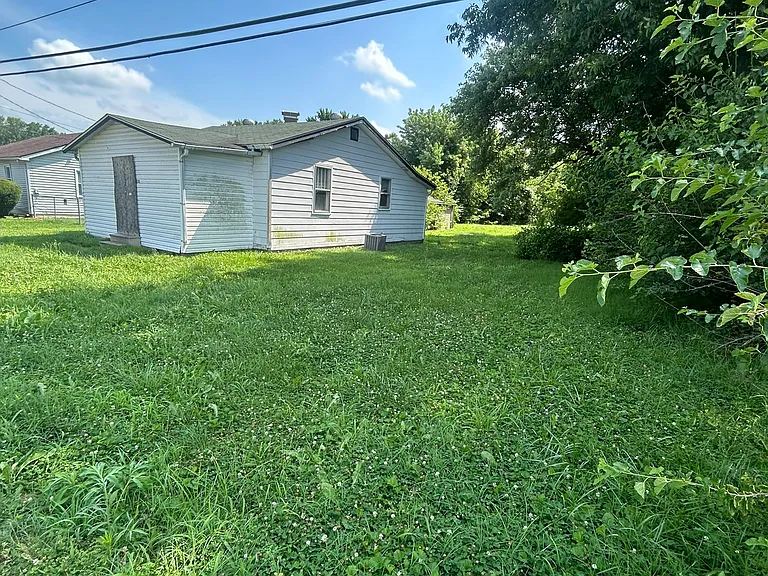2312 Carol St — Photo 3
