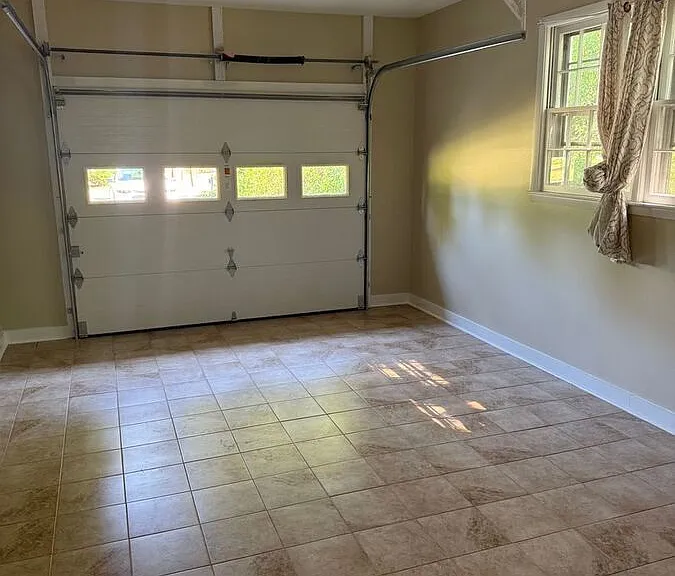 117 Windemere Rd — Photo 9