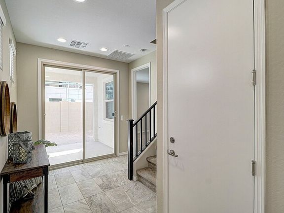 3rd image of 761 W Winchester Dr