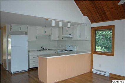 4th image of 36 Bolton Branch Ln