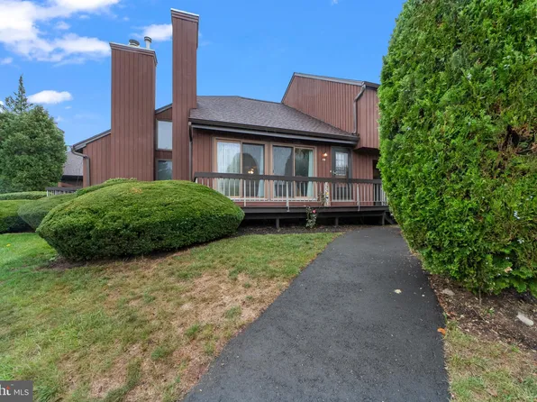 23 Bloomingdale Dr APT 4B, Hillsborough, NJ 08844