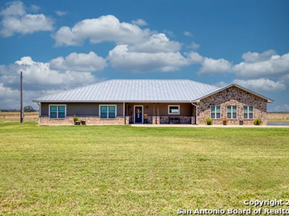 375 COUNTY ROAD 423, Dhanis, TX 78850