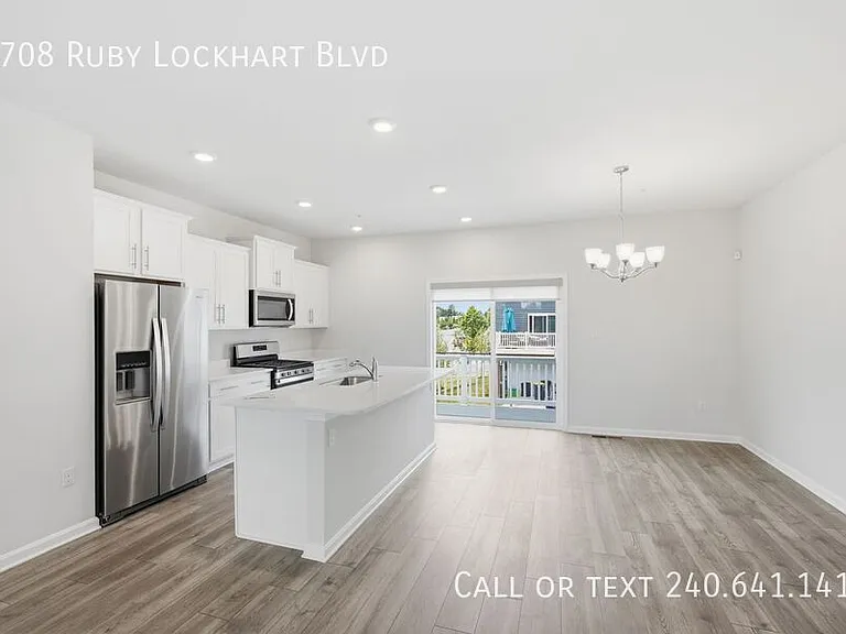 9708 Ruby Lockhart Blvd — Photo 4