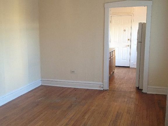 2nd image of 4422 N St Louis Ave