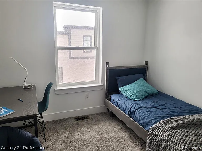 2917 Summers Pl — Photo 10