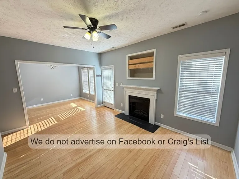 3058 Candlelight Dr — Photo 6