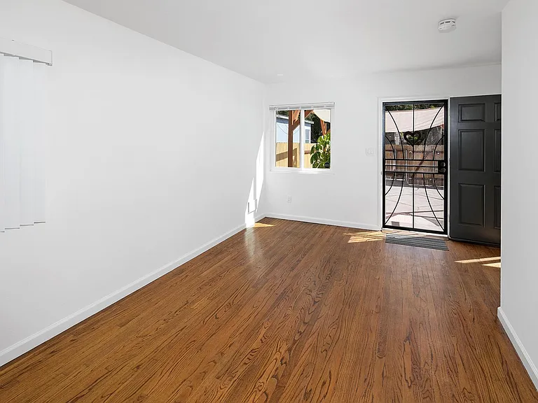 3970 Lamont St — Photo 14