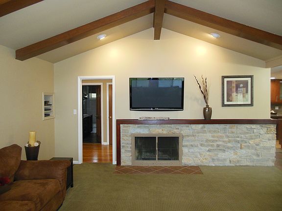 4th image of 2966 N Fleming Cir
