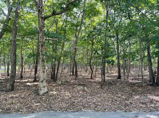 27 Guernsey Ln, East Hampton, NY 11937